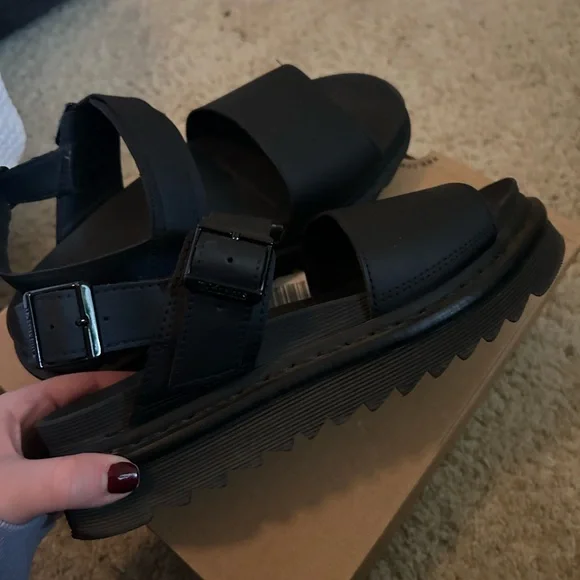 Doc Marten Platforms - Picture 2 of 4